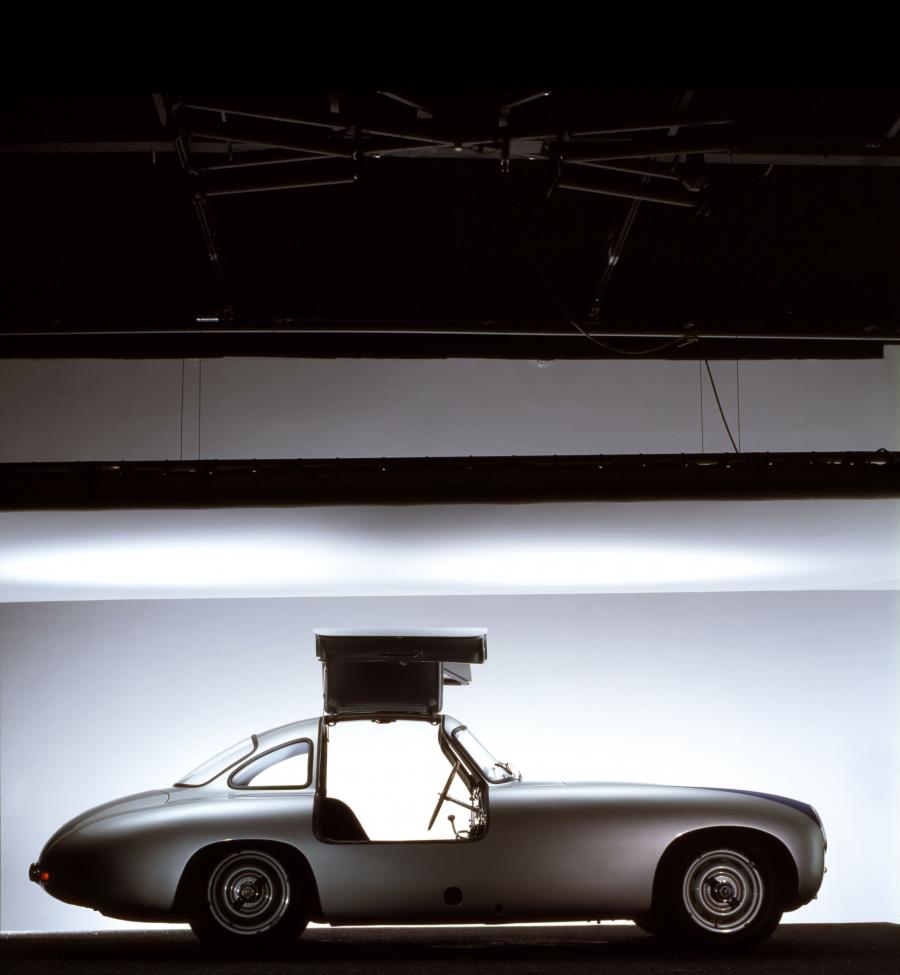  Mercedes-Benz 300 SL 1952 года  (фото 32 из 39)
